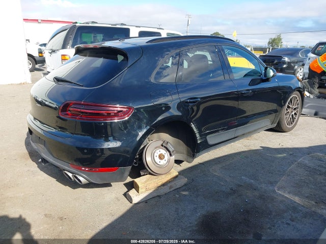 Porsche 2018 2018 WP1AA2A56JLB21198 Image 4