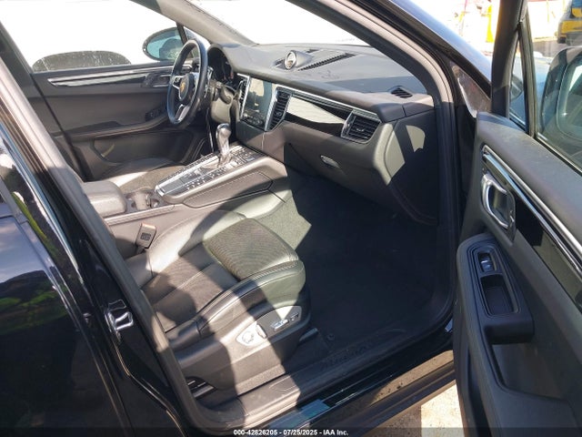 Porsche 2018 2018 WP1AA2A56JLB21198 Image 5