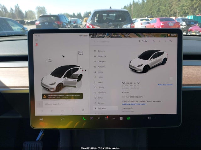 Tesla 2025 2025 7SAYGAEEXSF240575 Image 18