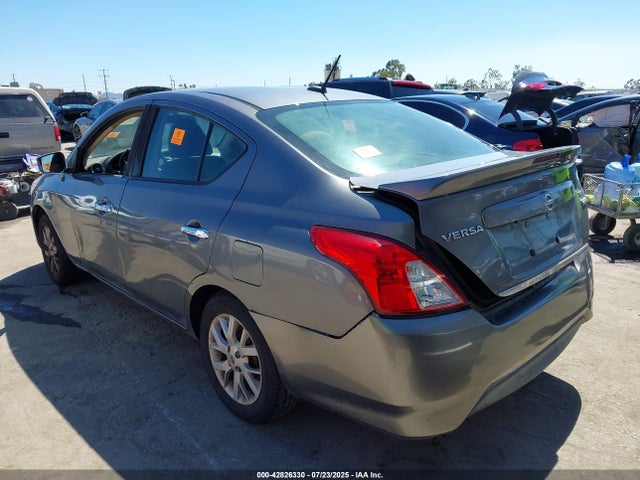 3N1CN7AP2HL850717 Nissan 2017