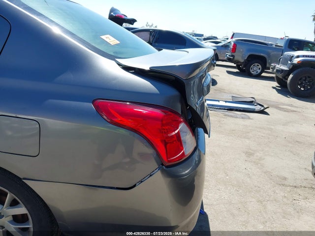 3N1CN7AP2HL850717 Nissan 2017