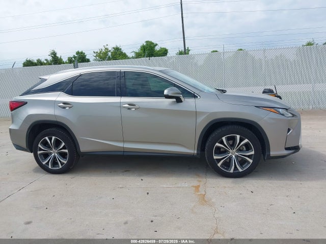 Lexus 2017 2017 2T2ZZMCAXHC080350 Image 13
