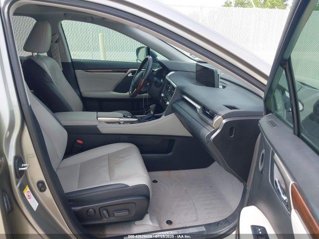 Lexus 2017 2017 2T2ZZMCAXHC080350 Image 5