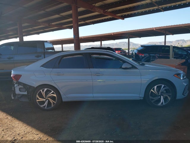3VWGX7BU5SM039652 Volkswagen tsi