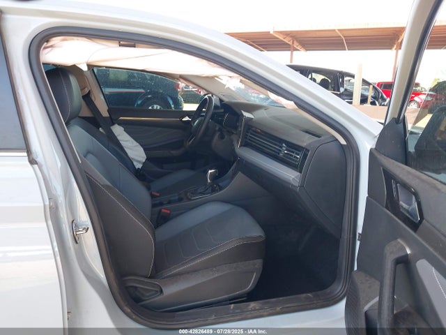 3VWGX7BU5SM039652 Volkswagen tsi