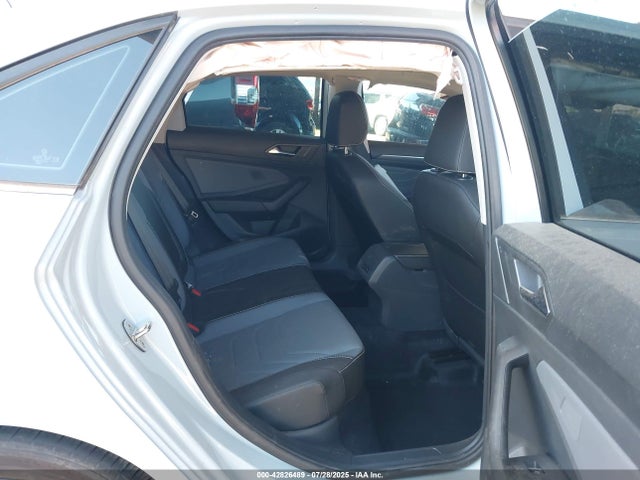 3VWGX7BU5SM039652 Volkswagen tsi