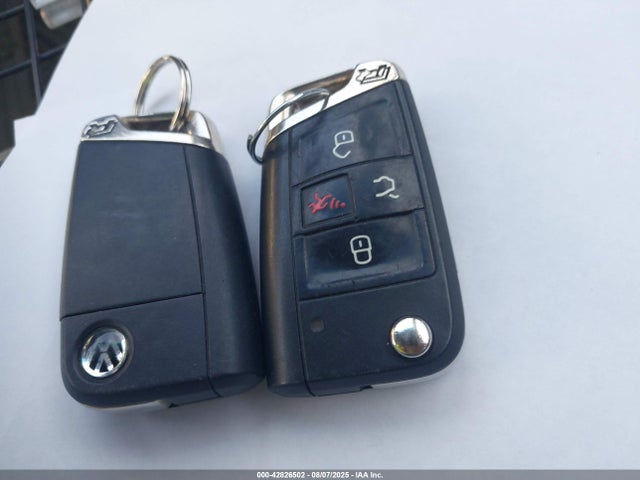 WVWLF7AU0FW344455 Volkswagen 2015