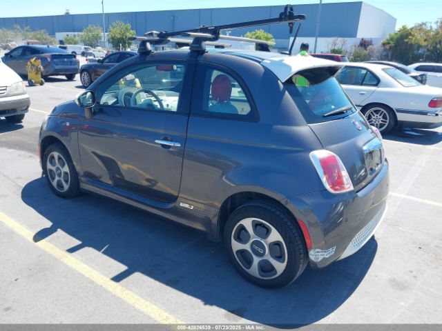 2015 FIAT 500E 3C3CFFGE0FT527231 Photo 2
