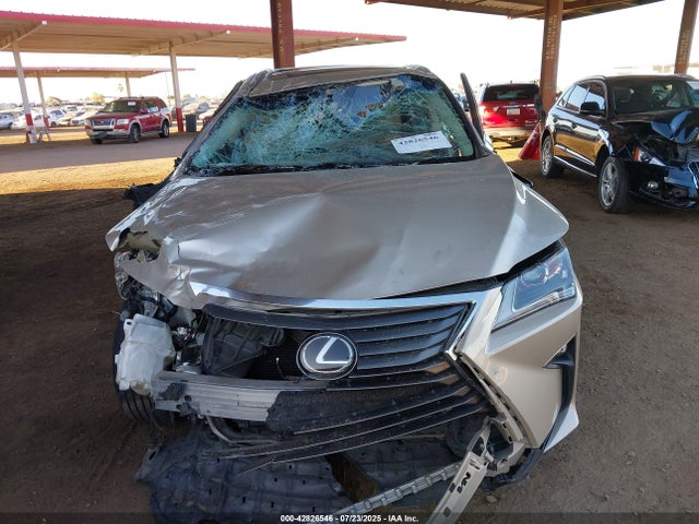 Lexus 2017 2017 2T2ZZMCA1HC087784 Image 12