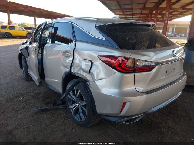 Lexus 2017 2017 2T2ZZMCA1HC087784 Image 3