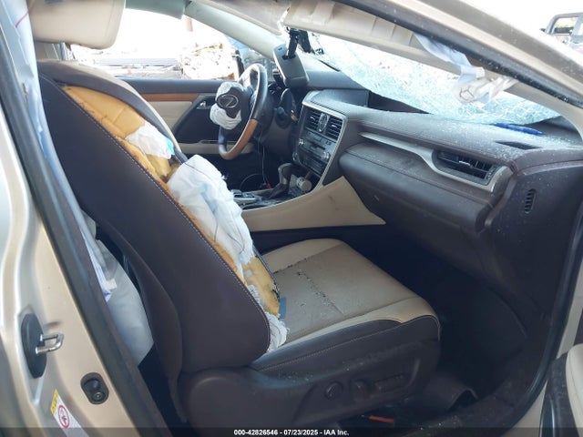 Lexus 2017 2017 2T2ZZMCA1HC087784 Image 5