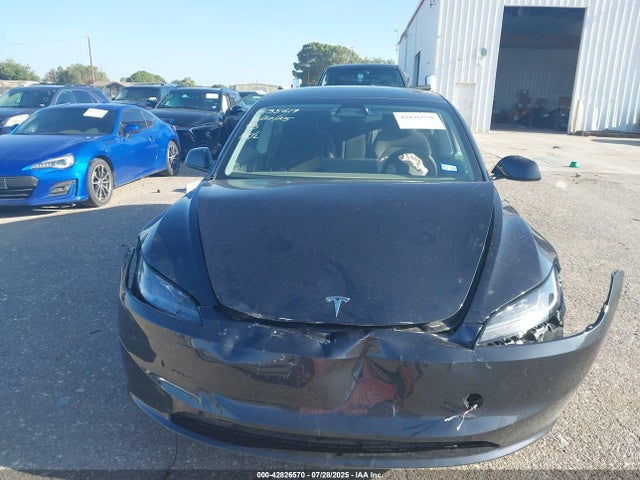 Tesla MODEL 3 2025 5YJ3E1EA5SF982988 Image 11