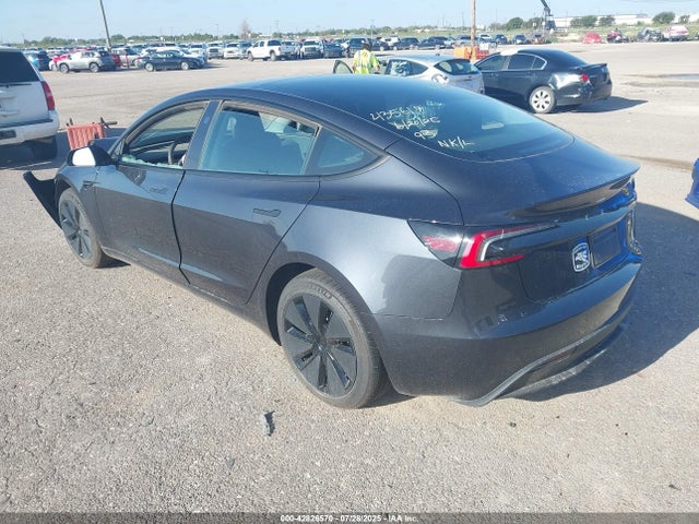 Tesla MODEL 3 2025 5YJ3E1EA5SF982988 Image 3