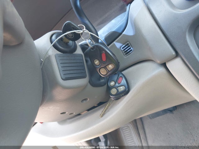 2002 CADILLAC DEVILLE 1G6KD54YX2U103533 Photo 10