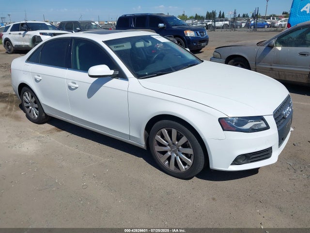 2011 AUDI A4 WAUEFAFLXBN050161 Photo 0