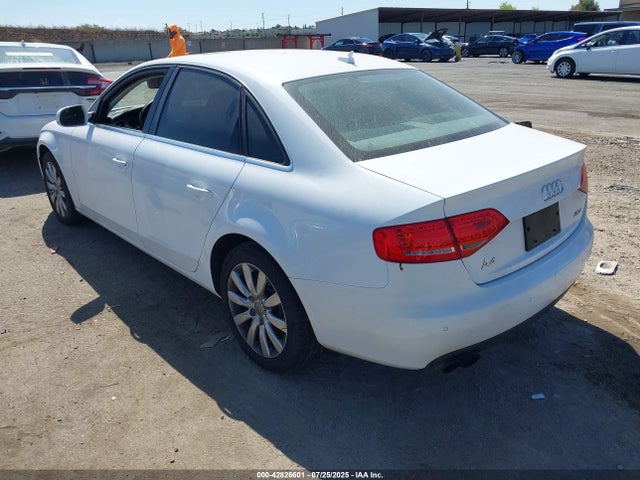 2011 AUDI A4 WAUEFAFLXBN050161 Photo 2