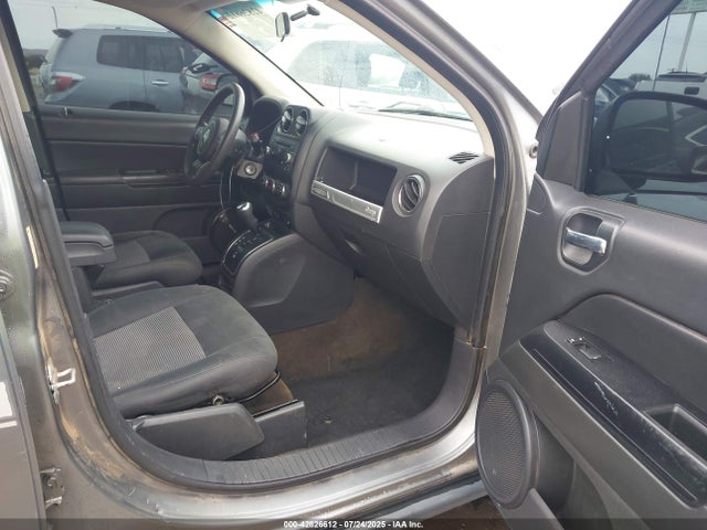1C4NJDBBXED592824 Jeep 2014