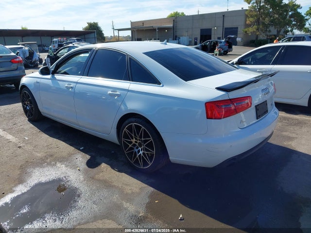 2012 AUDI A6 WAUGGAFC4CN161375 Photo 2