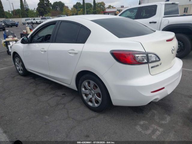 2013 MAZDA MAZDA3 JM1BL1UP4D1735173 Photo 2