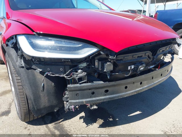 2017 TESLA MODEL X 5YJXCBE2XHF040417 Photo 5