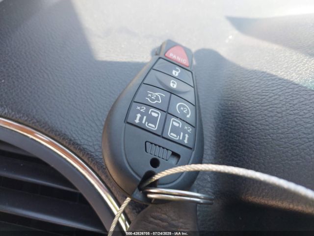2013 CHRYSLER TOWN & COUNTRY 2C4RC1BG5DR742890 Photo 10