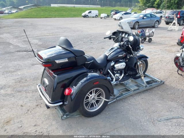 2022 HARLEY-DAVIDSON FLHTCUTG 1HD1MAF14NB855342 Photo 3