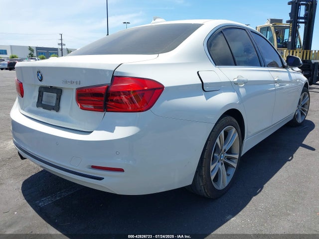 WBA8B9G32HNU55297 BMW 330I