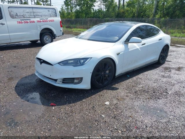 2014 TESLA MODEL S 5YJSA1H1XEFP40611 Photo 1