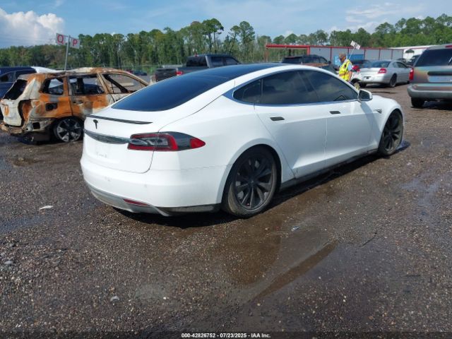 2014 TESLA MODEL S 5YJSA1H1XEFP40611 Photo 3