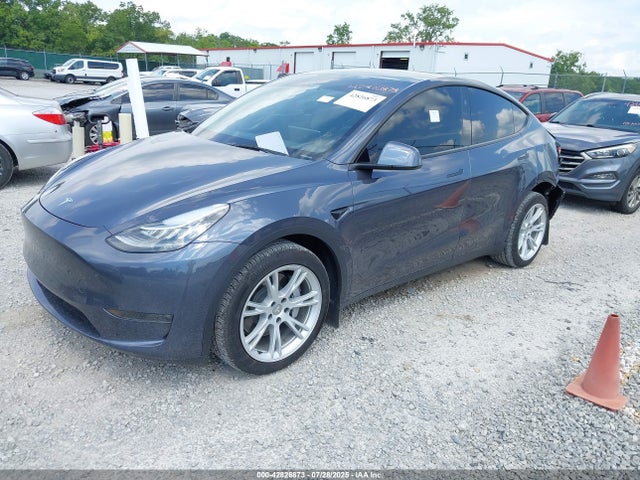 2023 TESLA MODEL Y 7SAYGDEE7PA156445 Photo 1