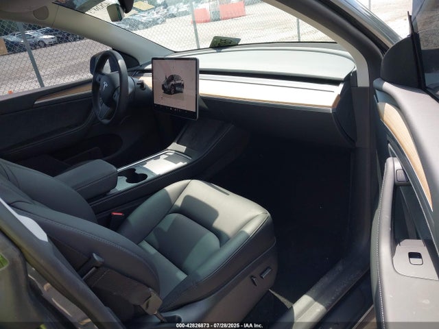 2023 TESLA MODEL Y 7SAYGDEE7PA156445 Photo 4