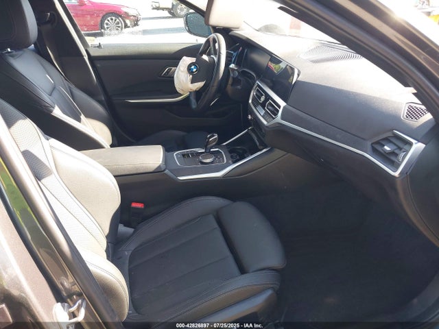 3MW5R1J02N8C38636 BMW 2022