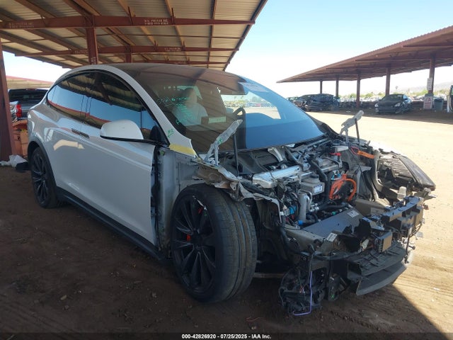2023 TESLA MODEL X 7SAXCBE61PF404602 Photo 0
