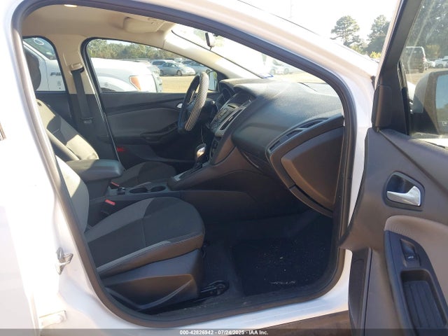 1FADP3K29EL383137 Ford 2014