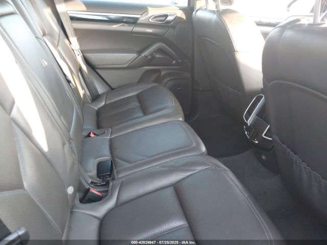 2016 PORSCHE CAYENNE WP1AA2A26GLA04493 Photo 7