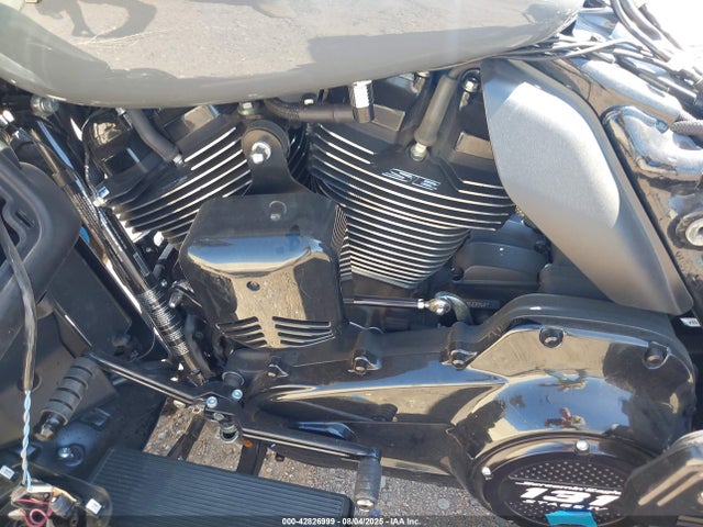 2022 HARLEY-DAVIDSON FLTRK 1HD1KZF14NB666291 Photo 8