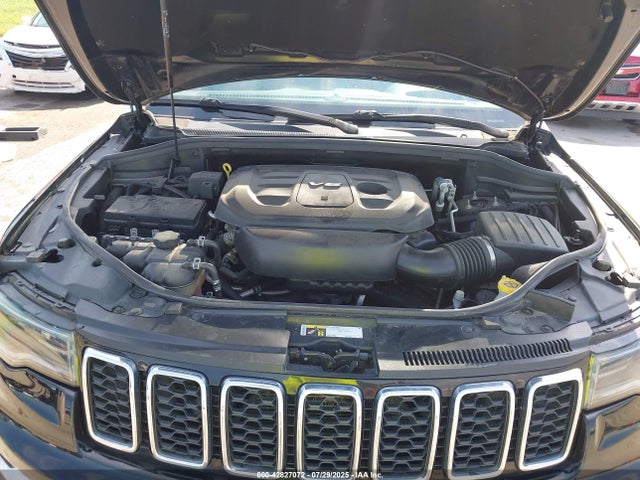 1C4RJFBG9HC942530 Jeep Grand Cherokee