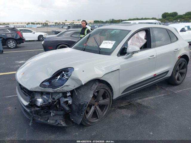 2022 PORSCHE MACAN WP1AA2A58NLB09110 Photo 1