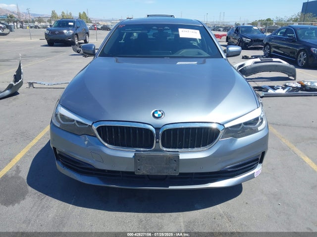 WBAJA9C54KB391851 BMW 2019