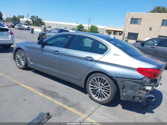 WBAJA9C54KB391851 BMW 2019