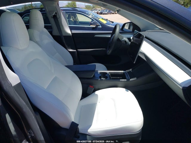 2024 TESLA MODEL Y 7SAYGAEE4RF991794 Photo 4
