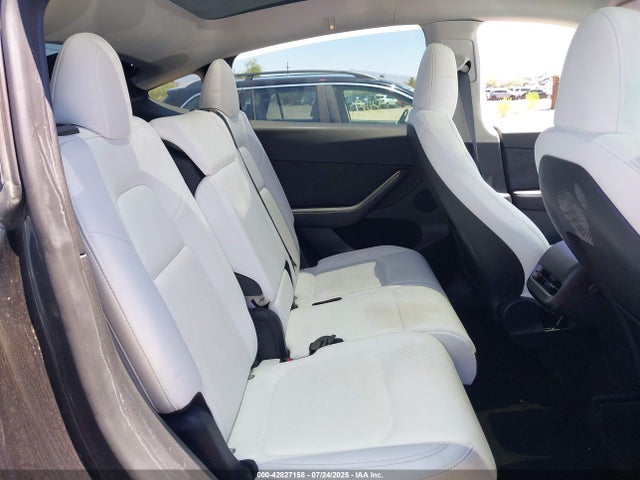 2024 TESLA MODEL Y 7SAYGAEE4RF991794 Photo 7