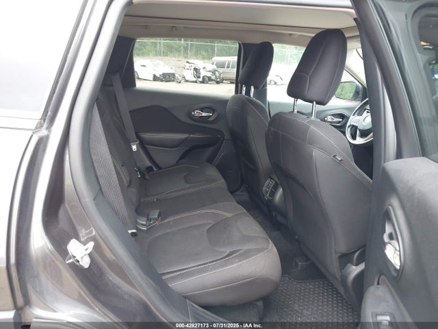 1C4PJMCB7GW130591 Jeep 2016
