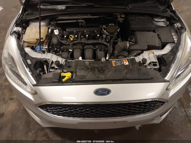 Ford Focus 2016 1FADP3K26GL251004 Image 10
