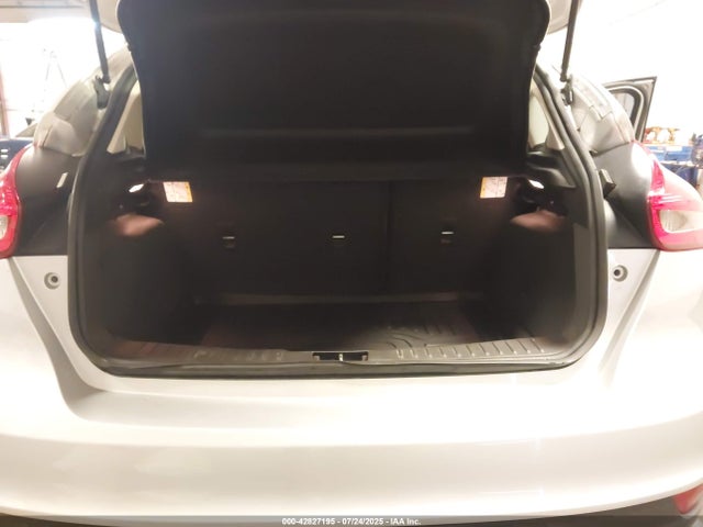 Ford Focus 2016 1FADP3K26GL251004 Image 17