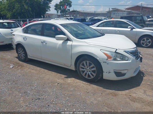1N4AL3AP9FC296710 Nissan 2015