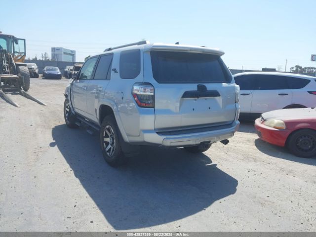2024 TOYOTA 4RUNNER JTERU5JR2R6273548 Photo 2