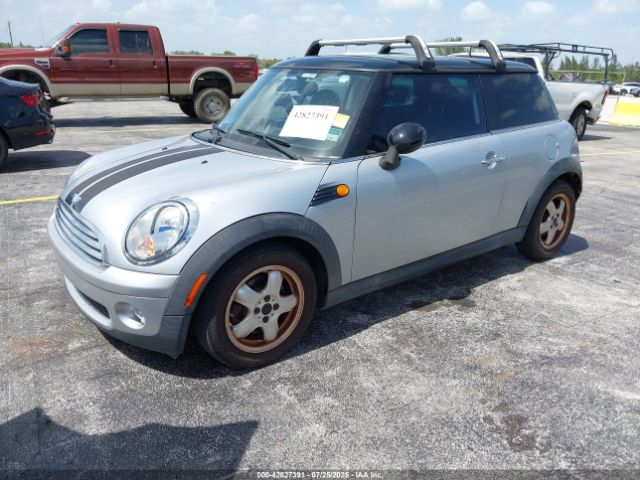 2007 MINI COOPER WMWMF33587TU61770 Photo 1