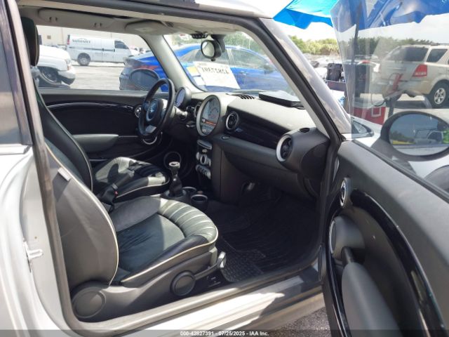 2007 MINI COOPER WMWMF33587TU61770 Photo 4