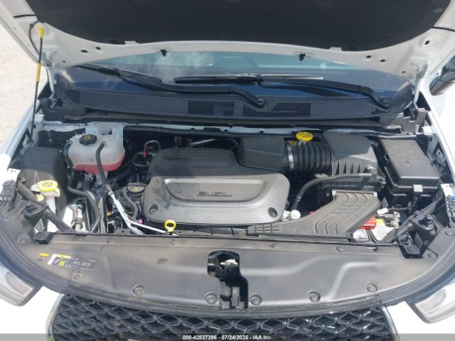 2025 CHRYSLER PACIFICA 2C4RC1BG1SR551593 Photo 9